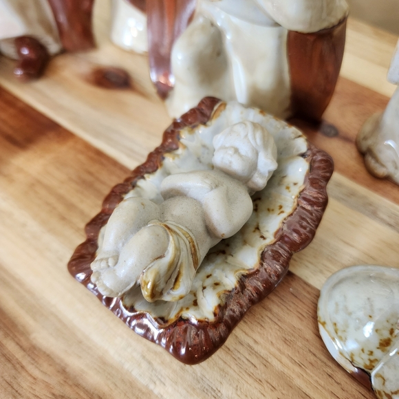 Glazed Ceramic Nativity Scene Set Rustic Minimalist Christmas Decor - Picture 3 of 14